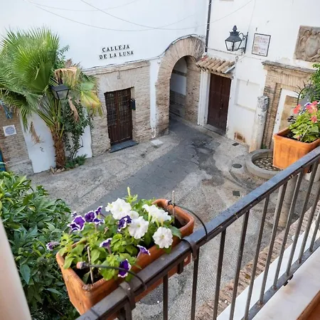 Puerta De La Luna